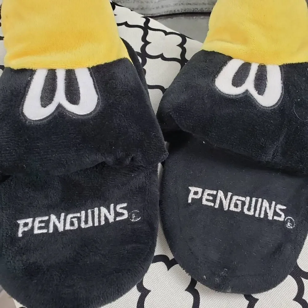 Pittsburgh Penguins Unisex Slippers Ages 3+